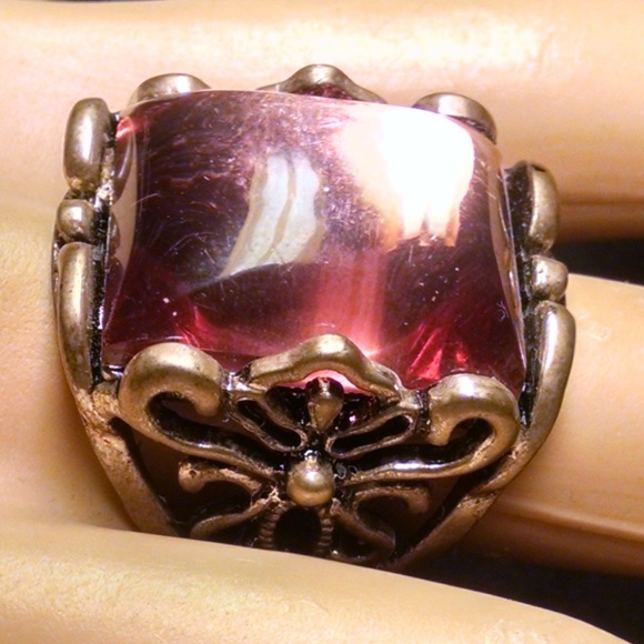 Elegant Filigree Solitare Large Pink Stone Ring